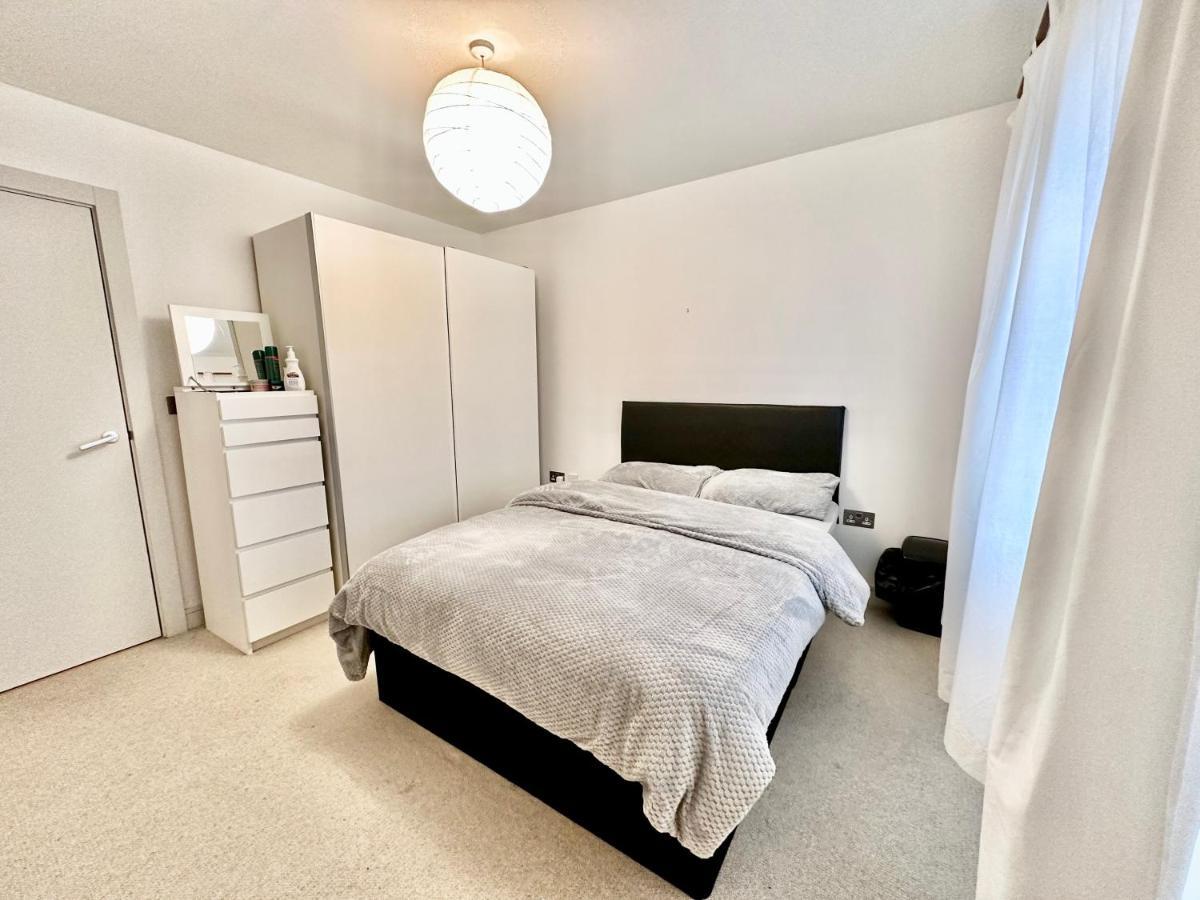 Cosy Canal View Apartment Cardiff Bay Exterior foto